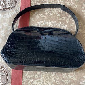 Black 1960s Alligator hangbag (strap worn through)